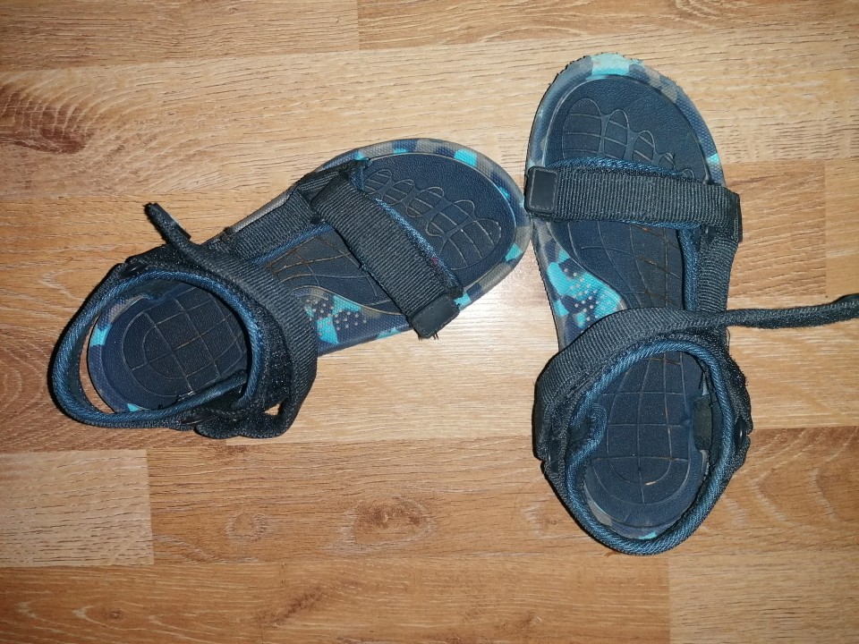 Sandali za fantka - foto povečava