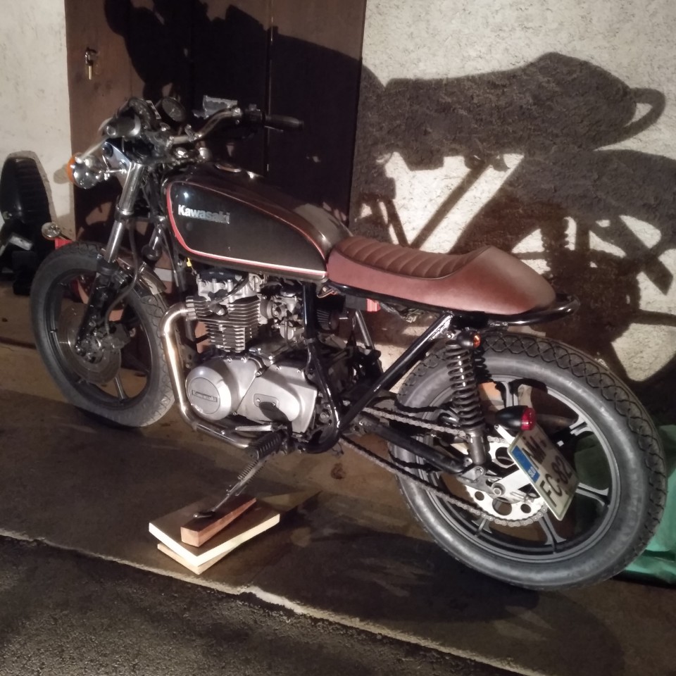 KZ400 - foto povečava