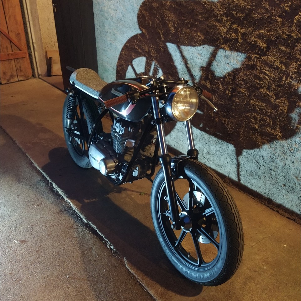 KZ400 - foto povečava