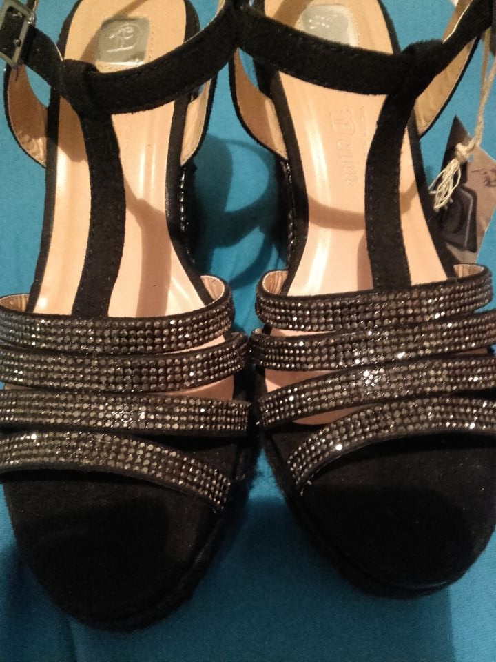 tom tailor ,polna peta črne