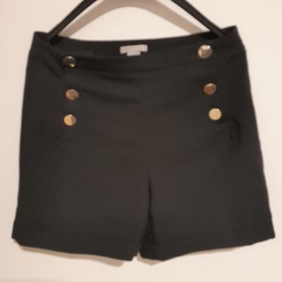 Kratke hlače H&M - foto povečava