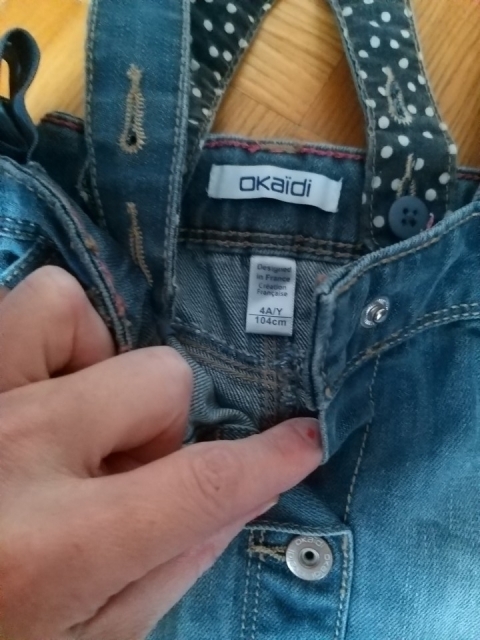 Mehek jeans-krilo na naramnice 104 - foto