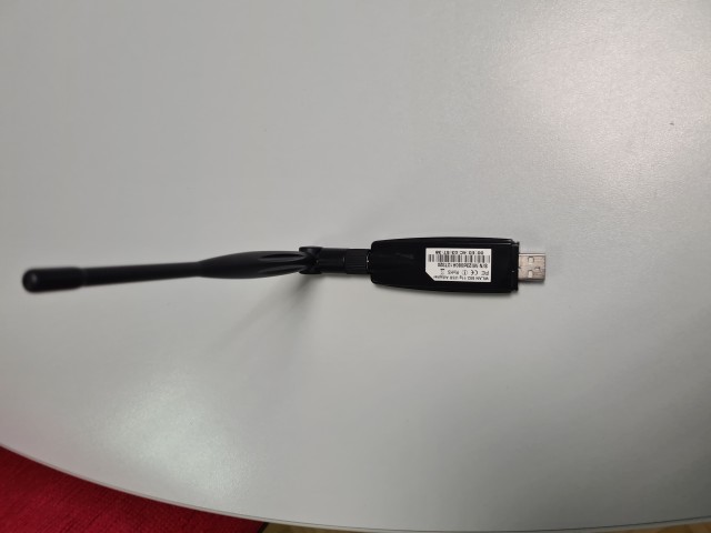 USB adapter, palcka - 10€ - foto