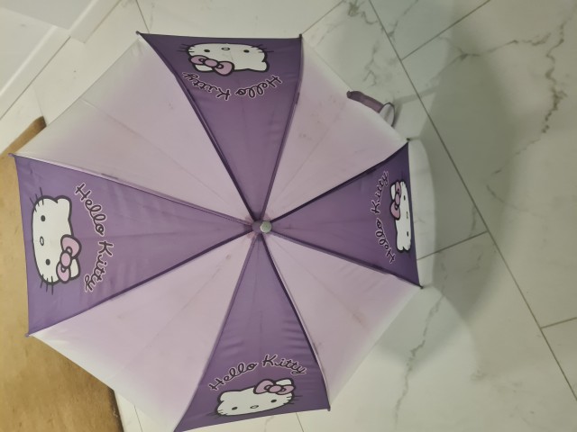 Hello kitty dežnik - foto