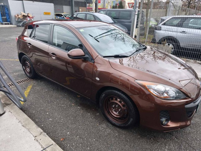 Mazda 3 - foto