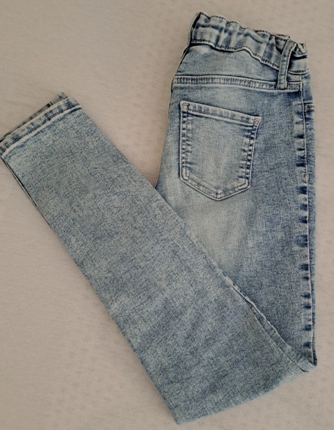 Jeans 134 cm, 12€ kot nove HM