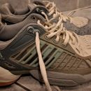 Adidas 37, 8€, dvoranski