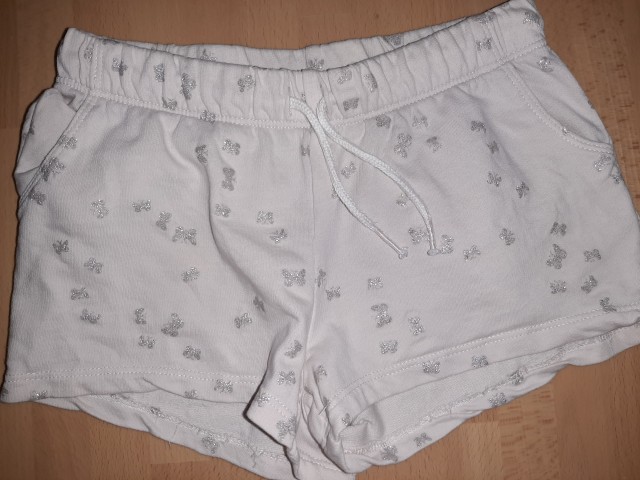 Nove Hm, 3€