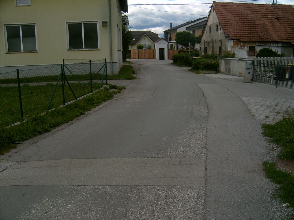 ZNAMENJA - foto povečava