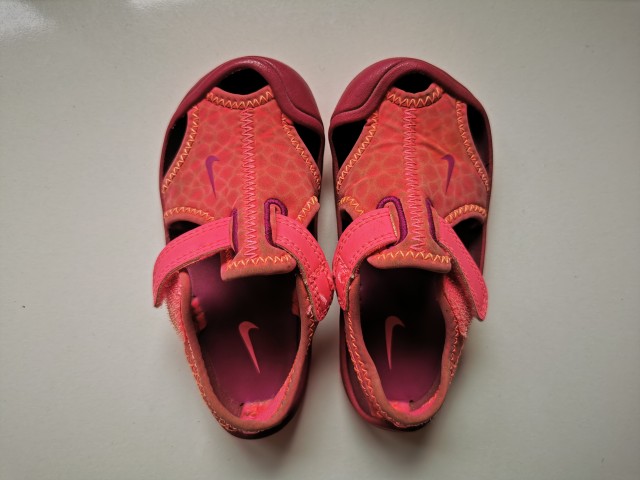 Nike sandali 21 - 8€