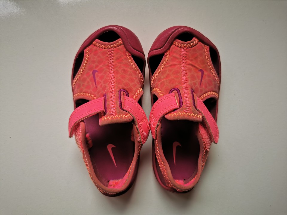 Nike sandali 21 - 8€