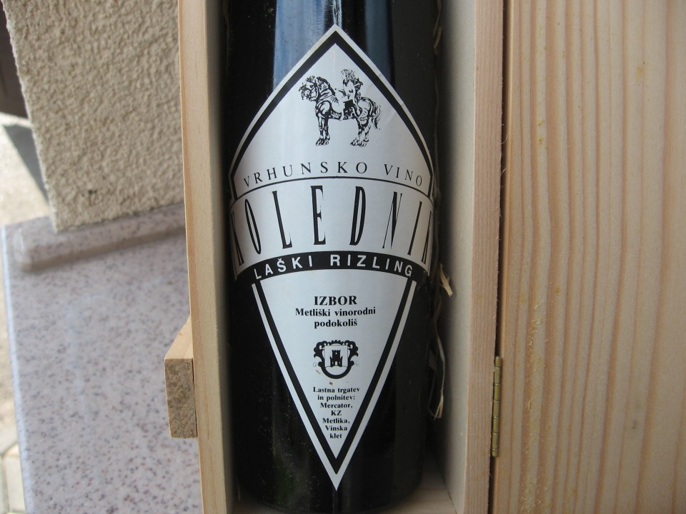 VINO vrhunsko  KOLEDNIK letnik 1999 0,5l - foto povečava