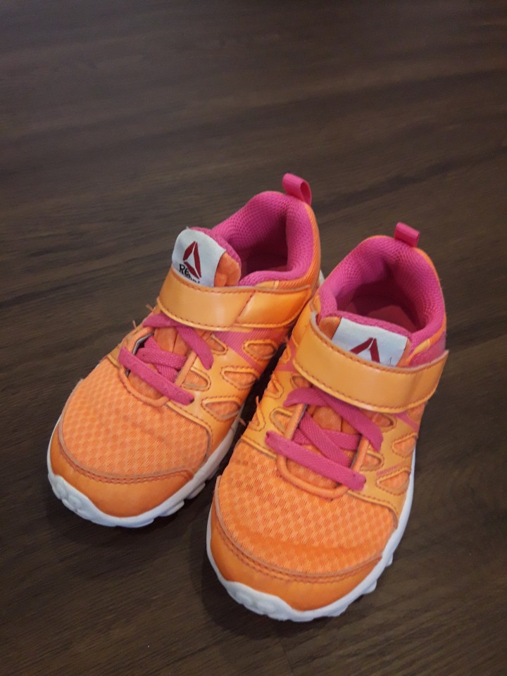 Teniske reebok deklica št. 25 - foto povečava
