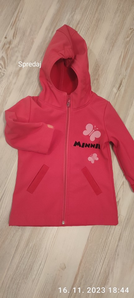 Softshell jakna spredaj