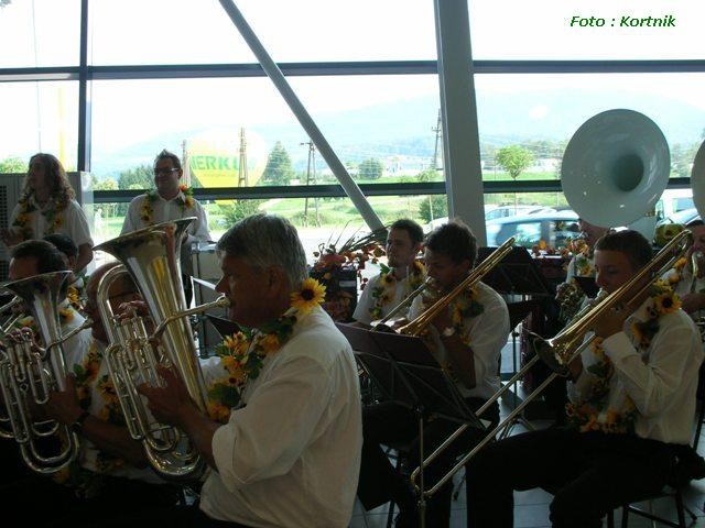 Otvoritev Merkurja v Velenju - foto povečava