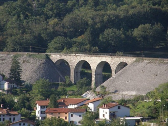 Braniški železniški viadukt