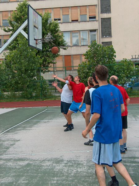 Košarka(Zaključek leta 2005) - foto povečava