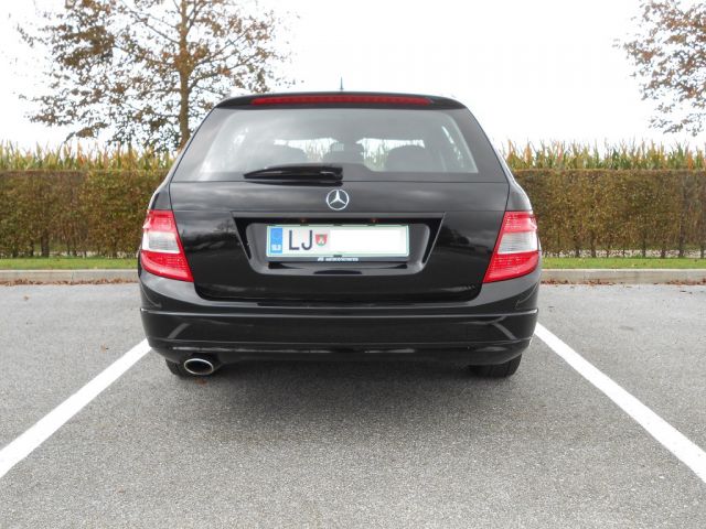 2011 mercedes-benz c220 t cdi - foto