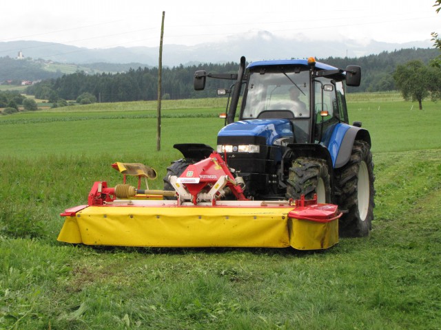 2. traktor forum piknik - foto