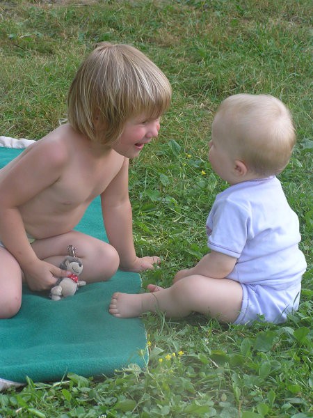Kajči in Ella na pikniku v Velenju - 25.6.2006