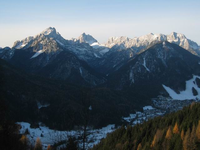 Trupejevo poldne, 28.11.2004  - foto povečava