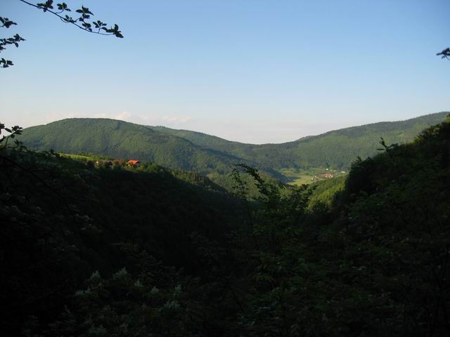 Pekelski slapovi, Pokojišče, 25.5.2004 - foto