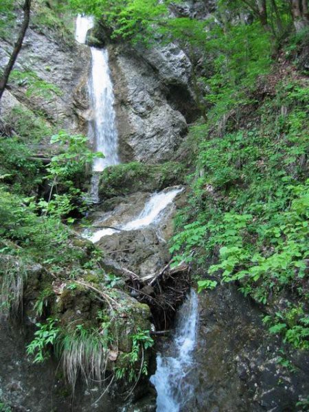 Pekelski slapovi, Pokojišče, 25.5.2004 - foto povečava