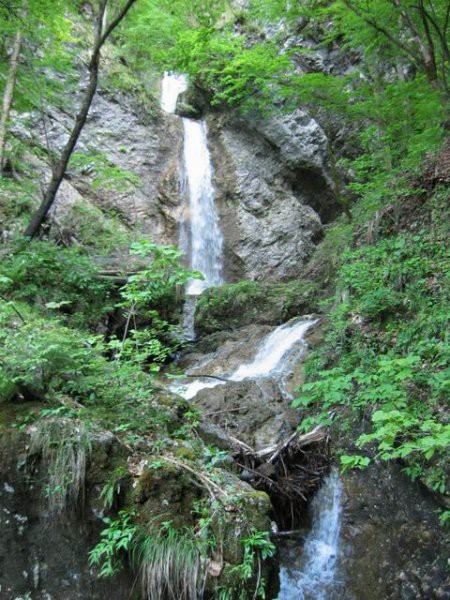 Pekelski slapovi, Pokojišče, 25.5.2004 - foto povečava