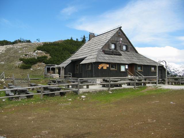 Velika planina, Konj, 14.5.2004 - foto