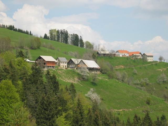 Grmada, Tošč, Selo, Črni vrh, 2.5.2004 - foto povečava