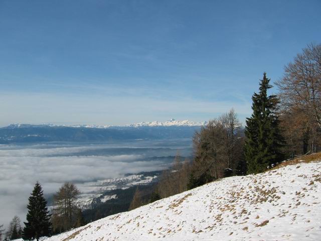 Koča Iskra na Jakobu, Potoška gora, 11.1.2004 - foto