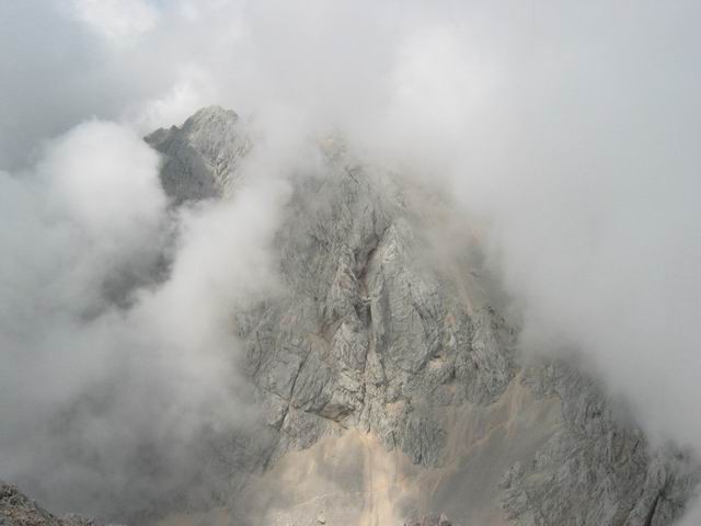 Grintovec, 28.6.2003 - foto povečava