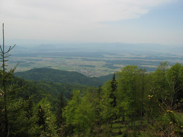 Planinski dom na Gospincu, 22.5.2005 - foto povečava