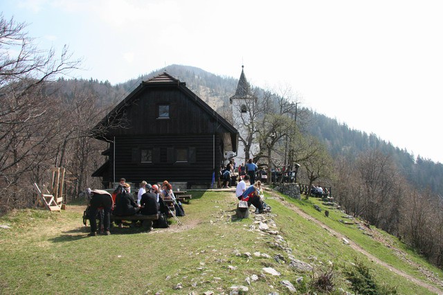 Koča Iskra na Jakobu,  23.4.2006 - foto