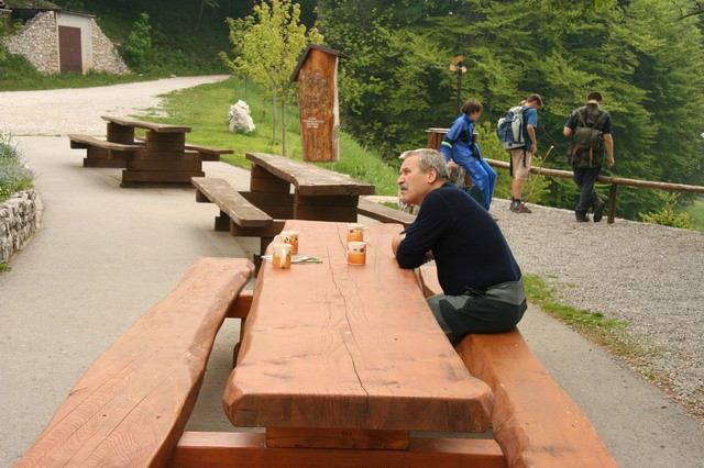 Čaven, Iztokova koča, Mali Golak, 27.5.2006 - foto povečava