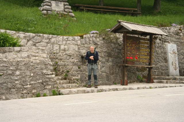 Čaven, Iztokova koča, Mali Golak, 27.5.2006 - foto povečava