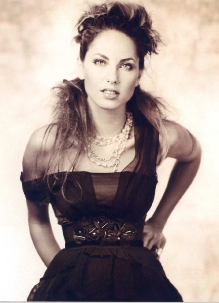 Barbara Mori - foto povečava