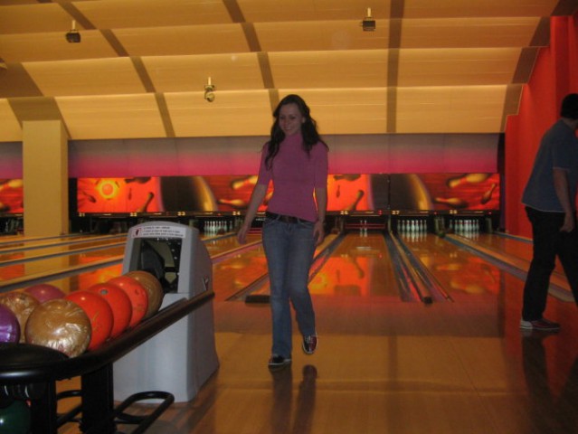 Bowling v Areni - foto