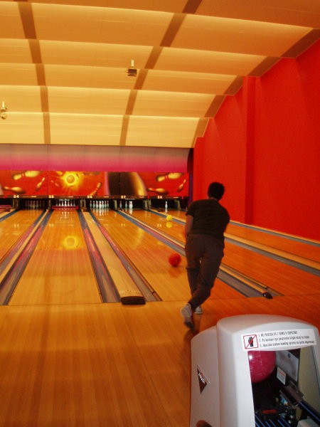 Bowling v Areni - foto