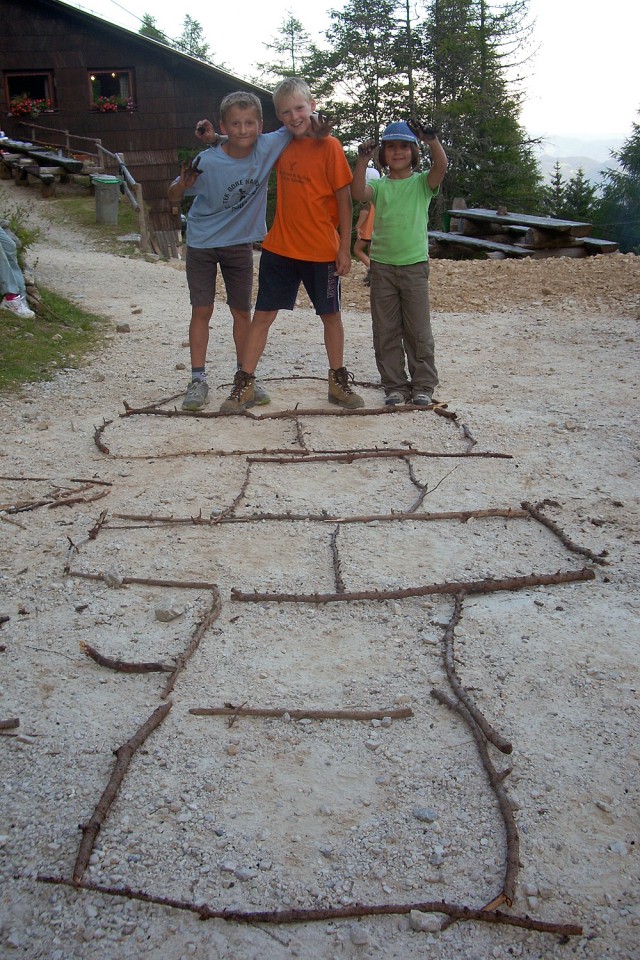 Poletni tabor MO PDM 2009 - Mozirska koča - foto povečava