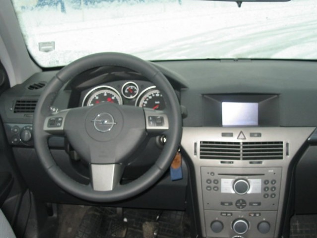 Opel Astra Karavan - foto