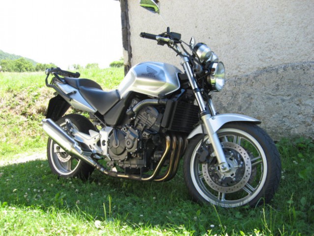 Honda CBF 600 N - foto