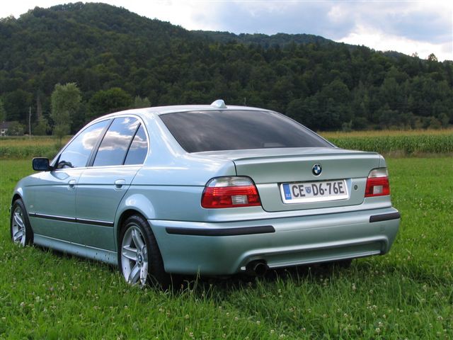 E39 528IA - foto