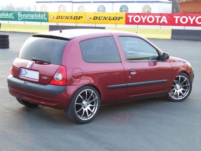 Clio 1. - foto povečava