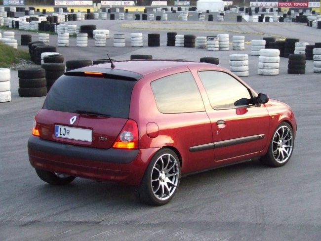 Clio 1. - foto povečava