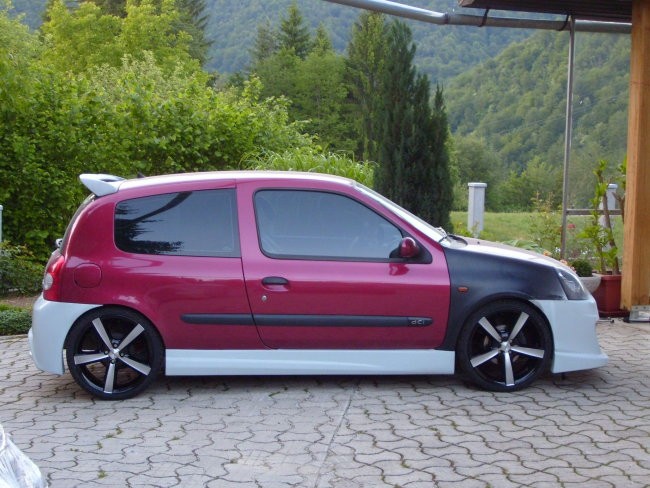 Clio 2. - foto povečava