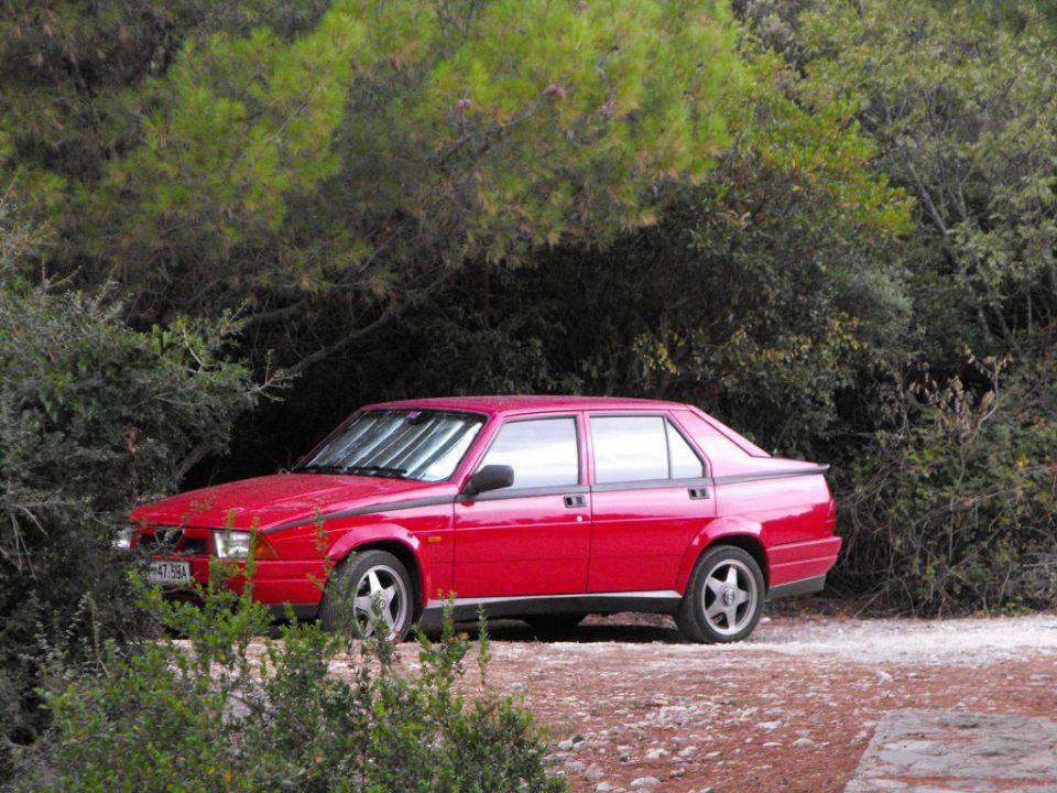 Alfa 75 - 2 - foto povečava