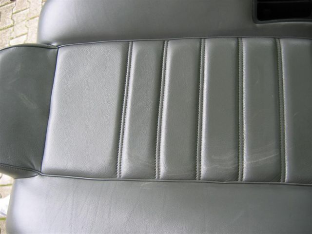 Alfa Romeo 75 - foto