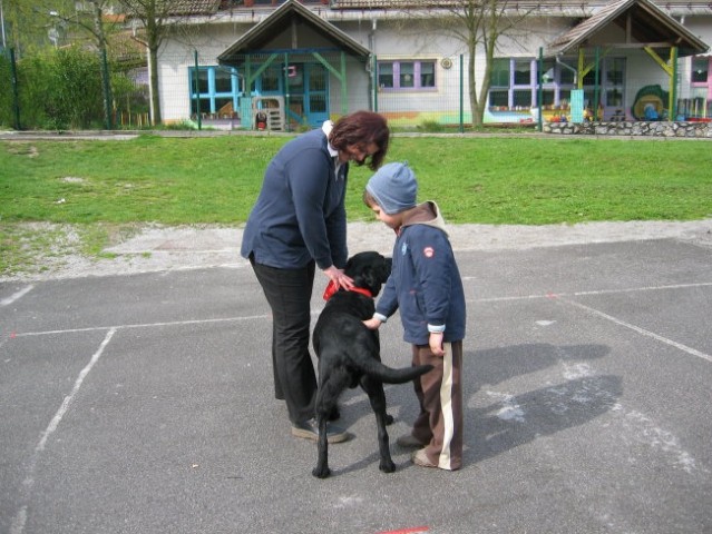 Barbara in Keri v vrtcu - foto