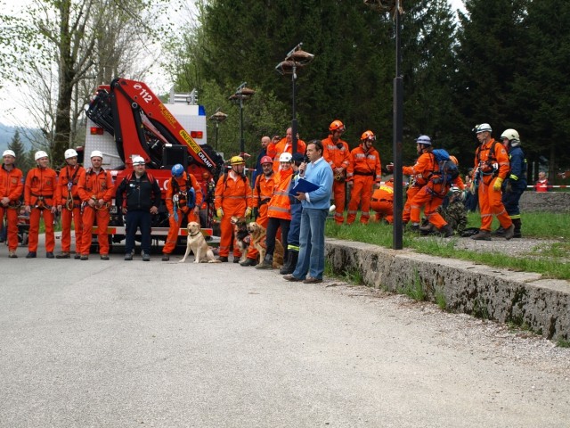 1. državno prvenstvo reševalnih psov s prikaz - foto